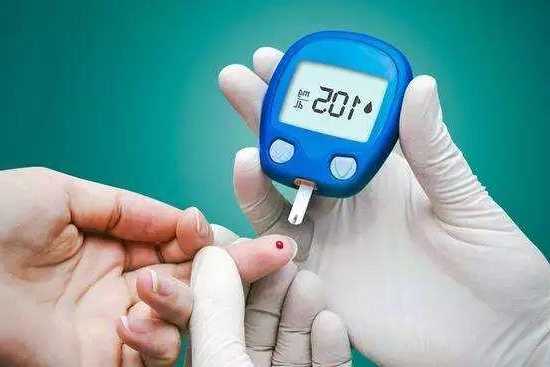 国内糖尿病患者超1亿 除了扎针还能如何监测血糖